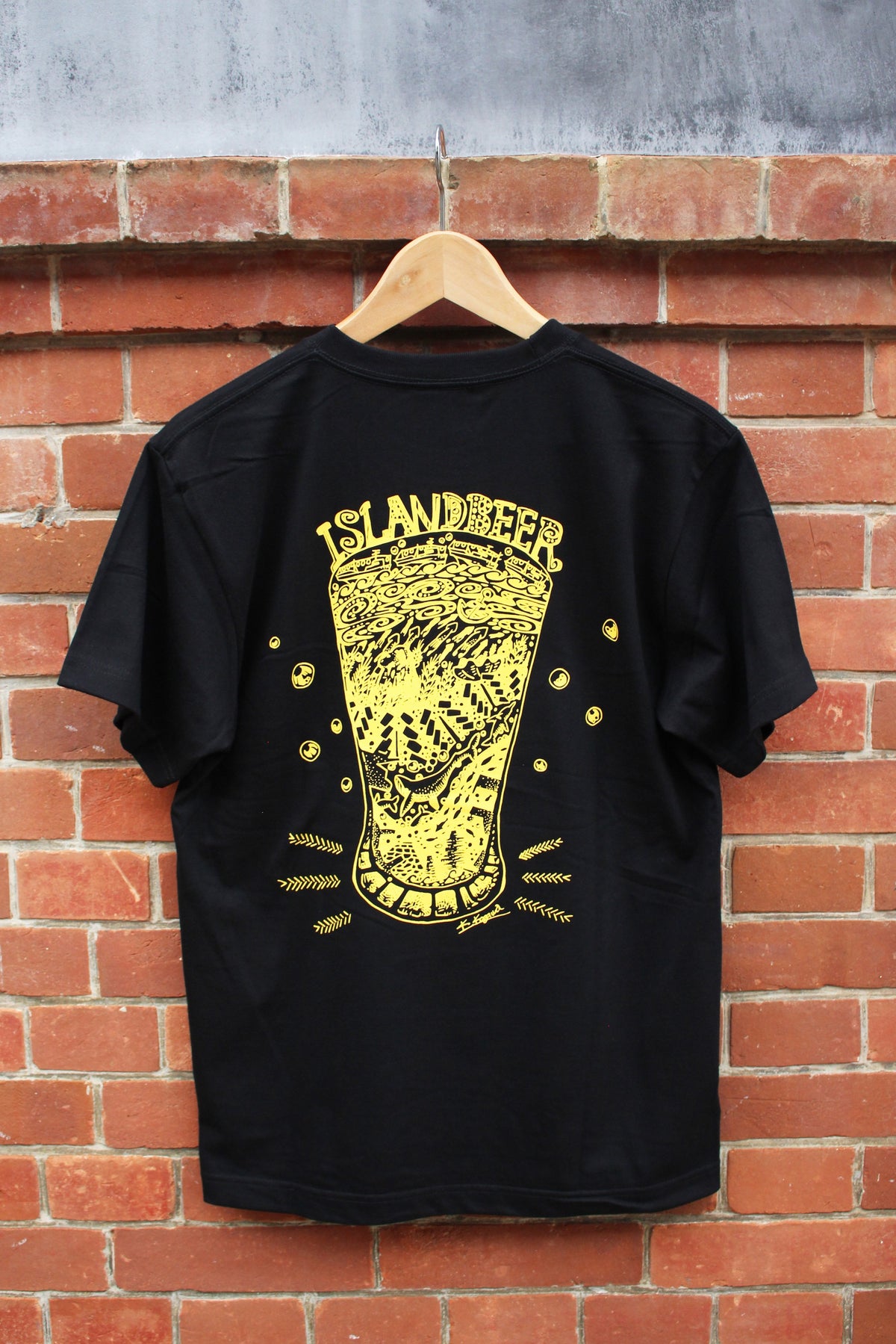 ISLAND BREWERYオリジナルTシャツ｜アートデザイン／ブラック